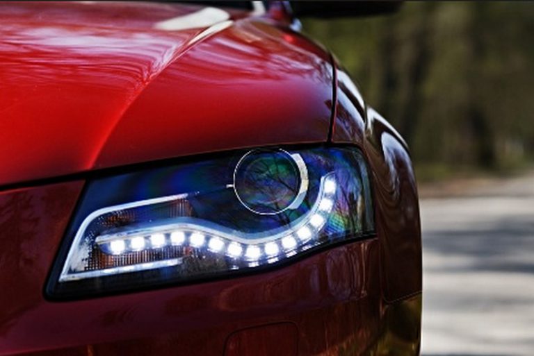 ô tô có những loại đèn nào và cách tăng sáng cho đèn pha ô tô